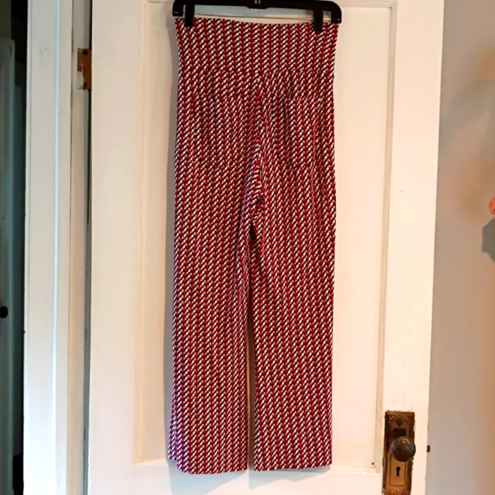 CAbi Kelly Wide Leg Crop Pants in Red and Blue XS - Picture 3 of 5